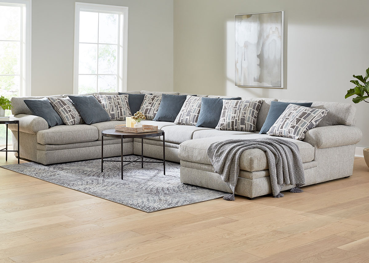 Chase 3 Pc. Sectional W/ Armless Sofa & Chaise